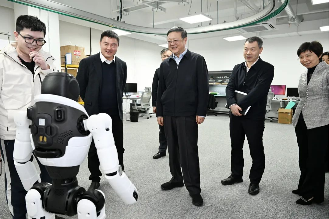 上海市委书记陈吉宁专题调研j9集团机器人